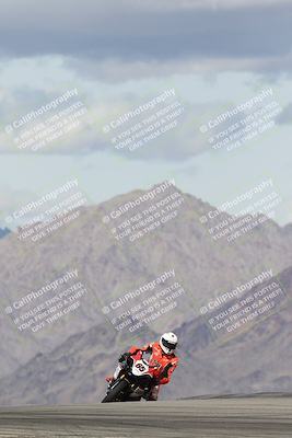 media/Nov-16-2025-Race Pace (Sun) [[8c5fa54630]]/Verified Riders/5-Turn 9 (1135am)/